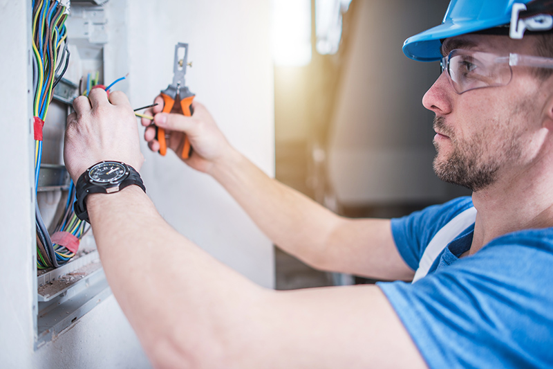 Electrician Qualifications in Luton Bedfordshire