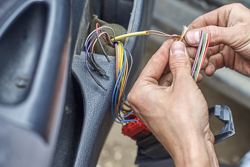 Mobile Auto Electrician Near Me in Luton Bedfordshire